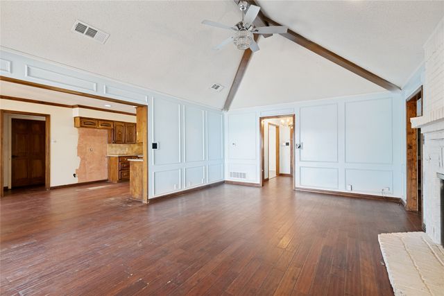 6533 Lake Side Circle, North Richland Hills, TX 76180