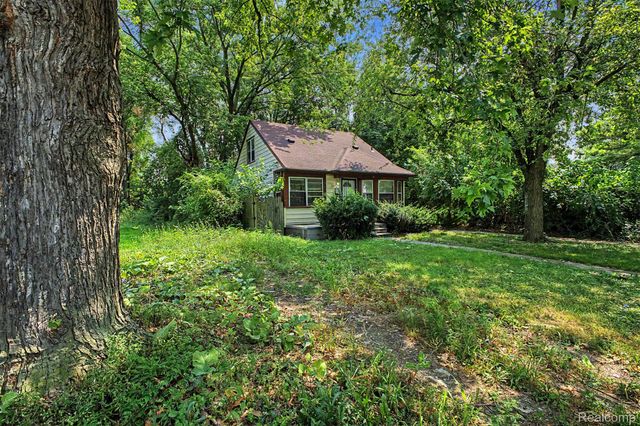 7434 Clayburn Street, Detroit, MI 48228