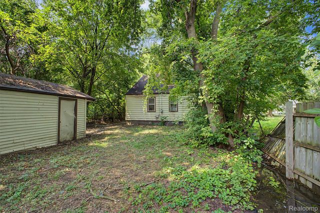 7434 Clayburn Street, Detroit, MI 48228