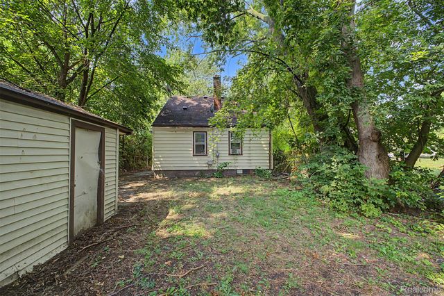 7434 Clayburn Street, Detroit, MI 48228