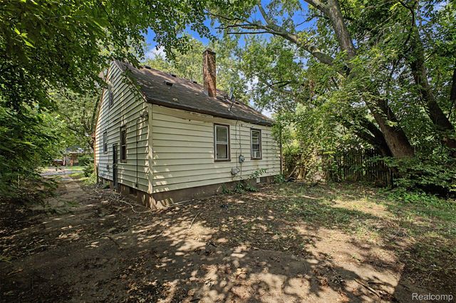 7434 Clayburn Street, Detroit, MI 48228