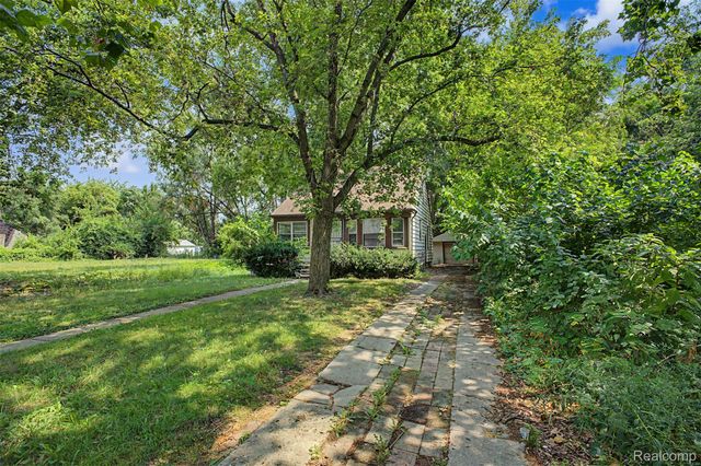 7434 Clayburn Street, Detroit, MI 48228