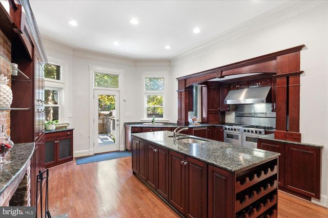 1735 Q ST NW, Washington, DC 20009