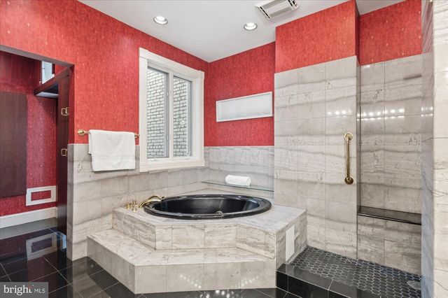1735 Q ST NW, Washington, DC 20009