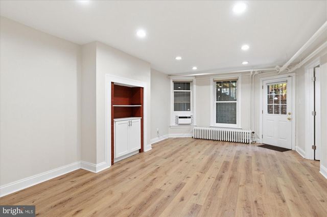 1735 Q ST NW, Washington, DC 20009