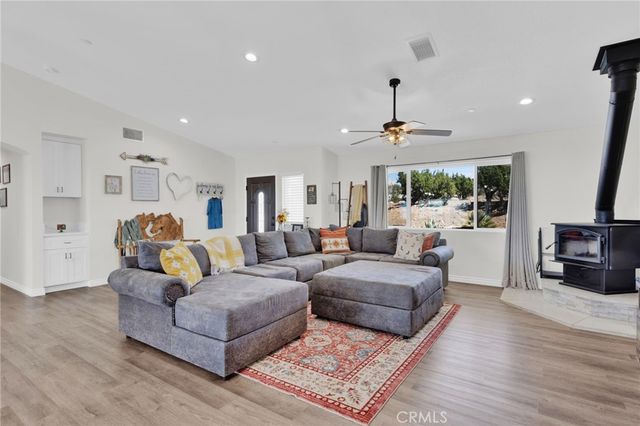 9380 Arena, Pinon Hills, CA 92372