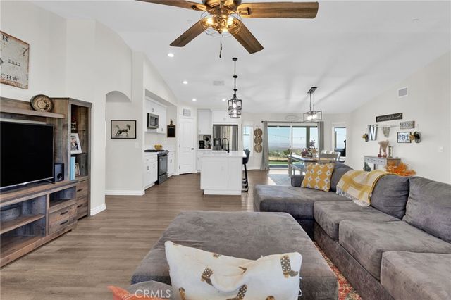 9380 Arena, Pinon Hills, CA 92372