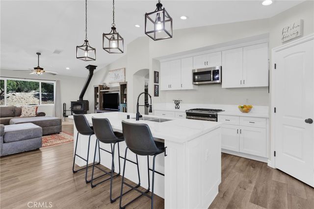 9380 Arena, Pinon Hills, CA 92372