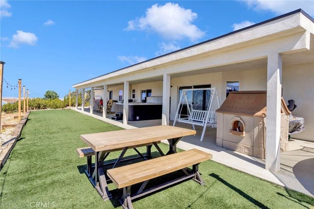 9380 Arena, Pinon Hills, CA 92372