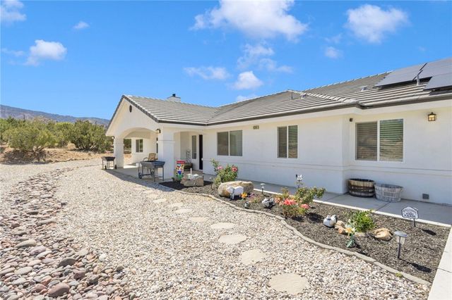 9380 Arena, Pinon Hills, CA 92372