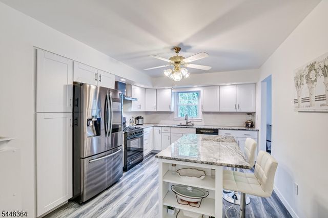 737 W 8Th St, Plainfield City, NJ 07060