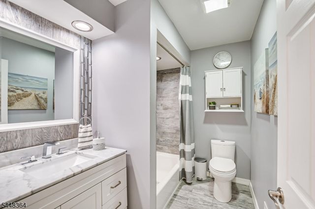 737 W 8Th St, Plainfield City, NJ 07060