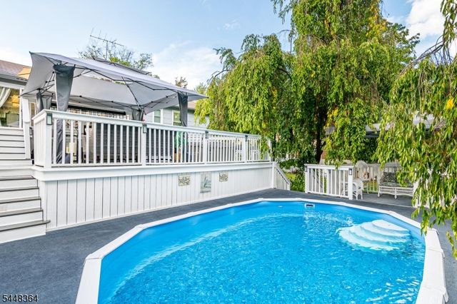 737 W 8Th St, Plainfield City, NJ 07060