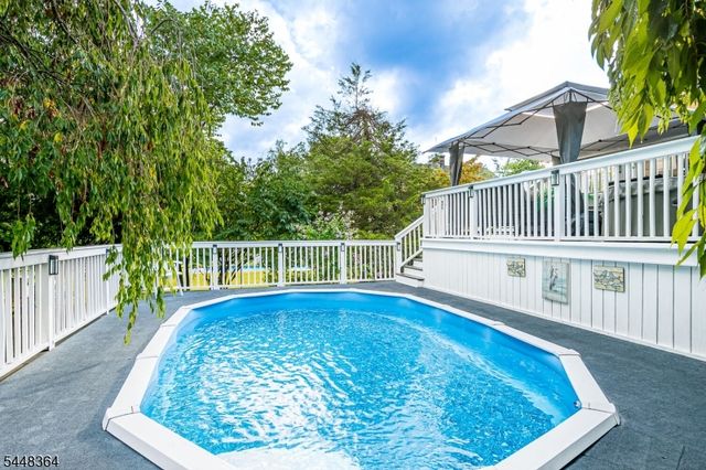 737 W 8Th St, Plainfield City, NJ 07060