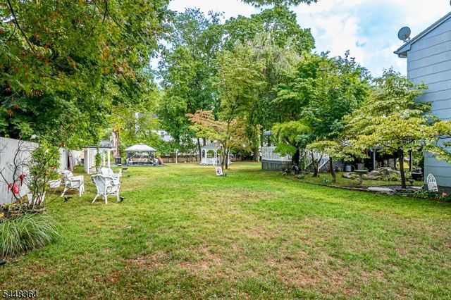 737 W 8Th St, Plainfield City, NJ 07060