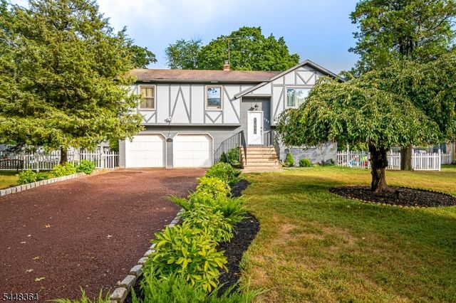 737 W 8Th St, Plainfield City, NJ 07060