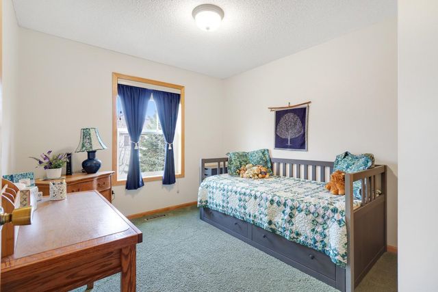 137 Century Trail, Lino Lakes, MN 55014