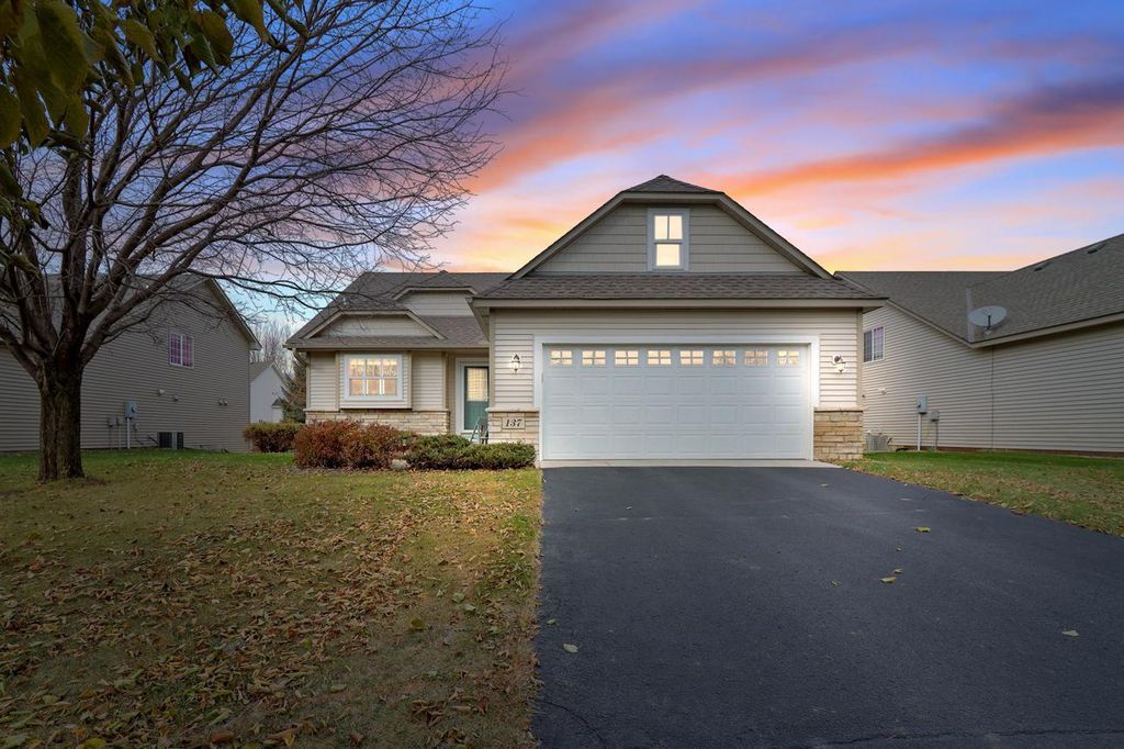 137 Century Trail, Lino Lakes, MN 55014