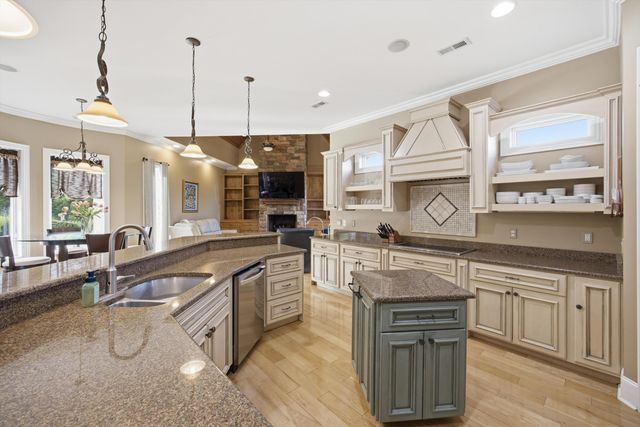 222 Cross Creek Drive, Ringgold, GA 30736