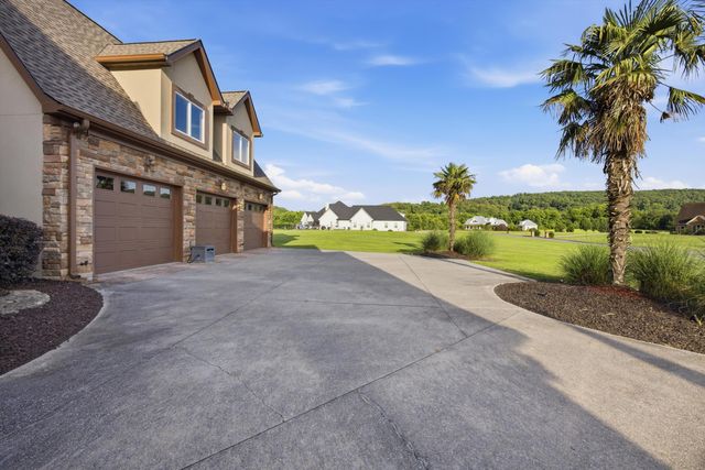 222 Cross Creek Drive, Ringgold, GA 30736