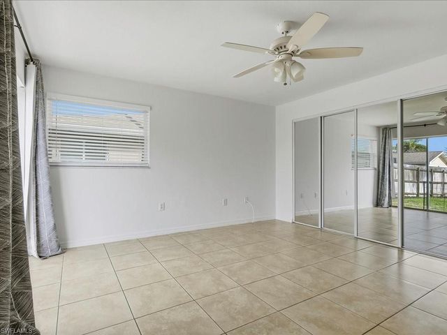 646 99th AVE N, Naples, FL 34108