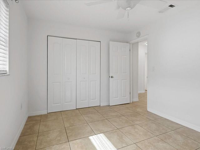 646 99th AVE N, Naples, FL 34108