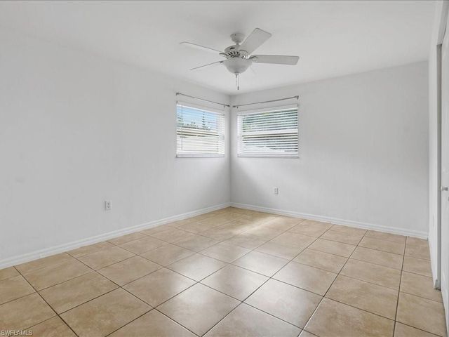646 99th AVE N, Naples, FL 34108