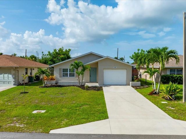 646 99th AVE N, Naples, FL 34108