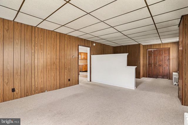 4001 LOCUST LN, Harrisburg, PA 17109