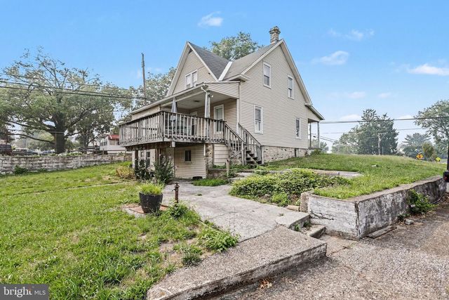 4001 LOCUST LN, Harrisburg, PA 17109