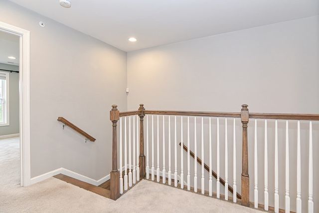 22 Locust Ln 22, Hopkinton, MA 01748