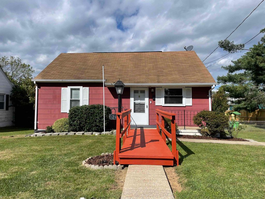 529 N AUGUSTA AVE, Waynesboro, VA 22980