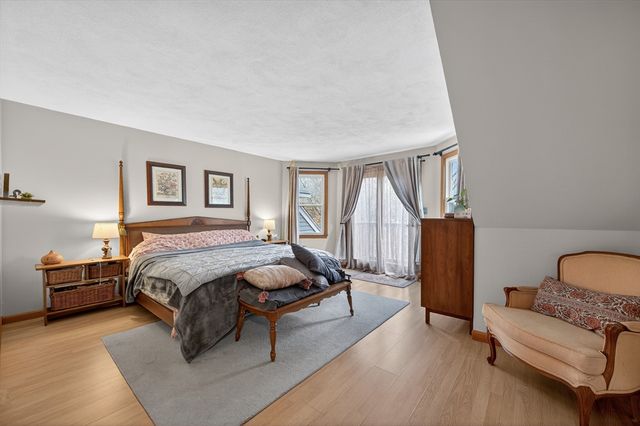 1001 Brookhaven Ln 1001, Woonsocket, RI 02895