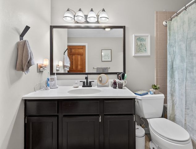 1001 Brookhaven Ln 1001, Woonsocket, RI 02895