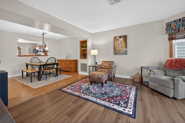 1001 Brookhaven Ln 1001, Woonsocket, RI 02895