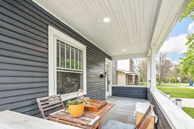 706 S 7th Street, Ann Arbor, MI 48103
