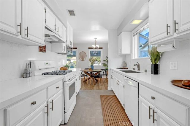 5832 Bevis Avenue, Van Nuys, CA 91411