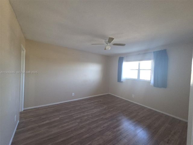 8020 N Colony Cir N 305, Tamarac, FL 33321