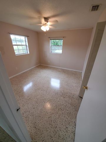 2760 Seneca Avenue, Fort Pierce, FL 34946