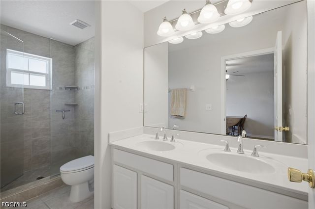 10088 Pacific Pines AVE, Fort Myers, FL 33966
