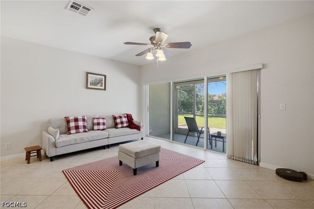 10088 Pacific Pines AVE, Fort Myers, FL 33966