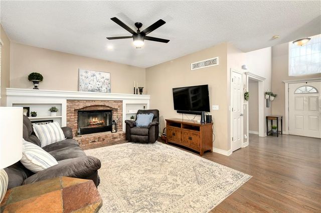 12741 S Hagan Street, Olathe, KS 66062