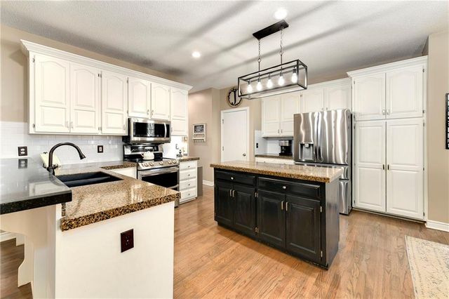 12741 S Hagan Street, Olathe, KS 66062