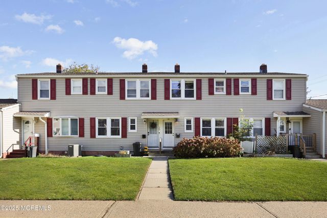 28 Belshaw Avenue, Shrewsbury Twp, NJ 07724