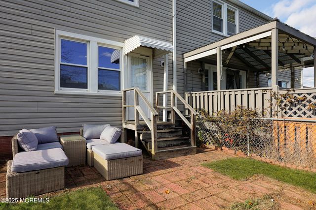 28 Belshaw Avenue, Shrewsbury Twp, NJ 07724