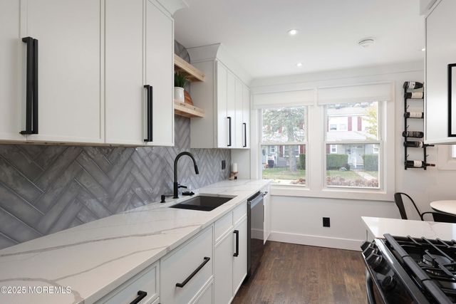 28 Belshaw Avenue, Shrewsbury Twp, NJ 07724