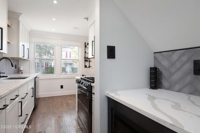 28 Belshaw Avenue, Shrewsbury Twp, NJ 07724