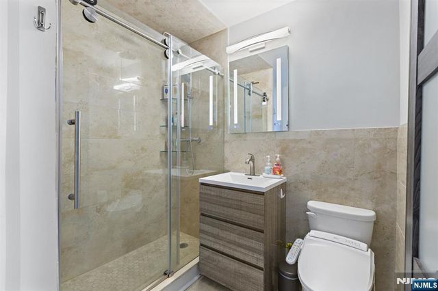 6050 E John F Kennedy Boulevard 20G, West New York, NJ 07093