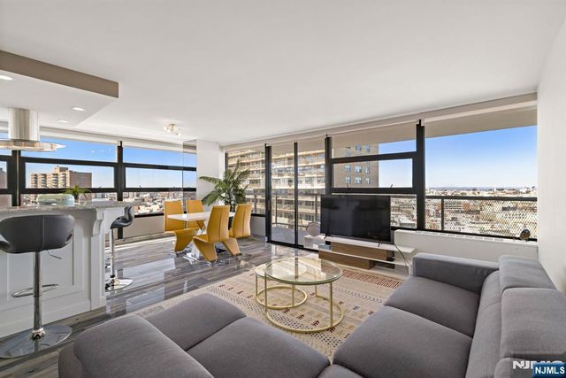 6050 E John F Kennedy Boulevard 20G, West New York, NJ 07093