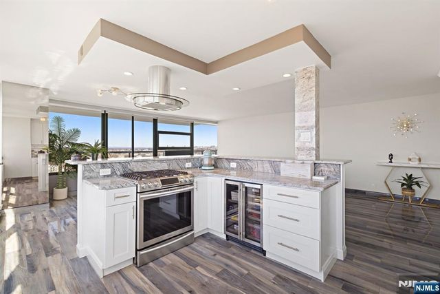 6050 E John F Kennedy Boulevard 20G, West New York, NJ 07093